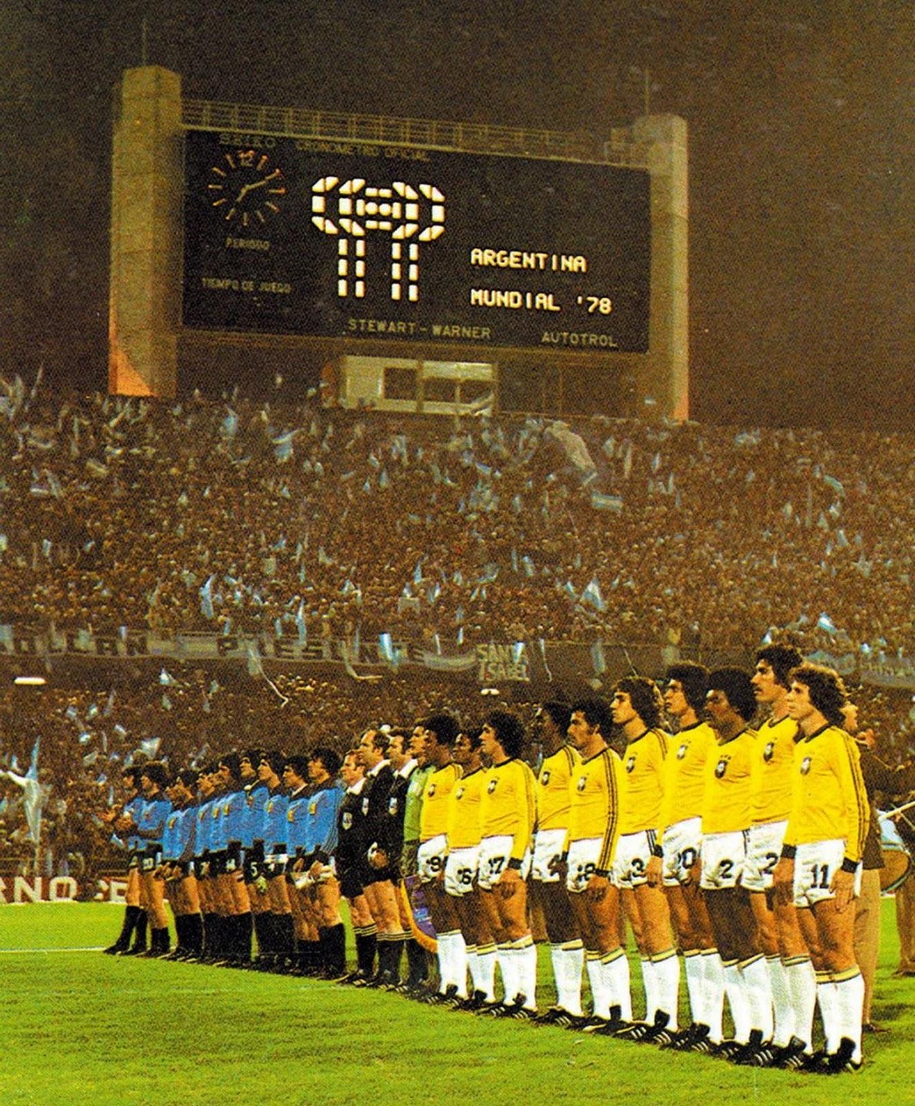 Saludo entre las selecciones de Argentina y Brasil antes del partido del Mundial 1978